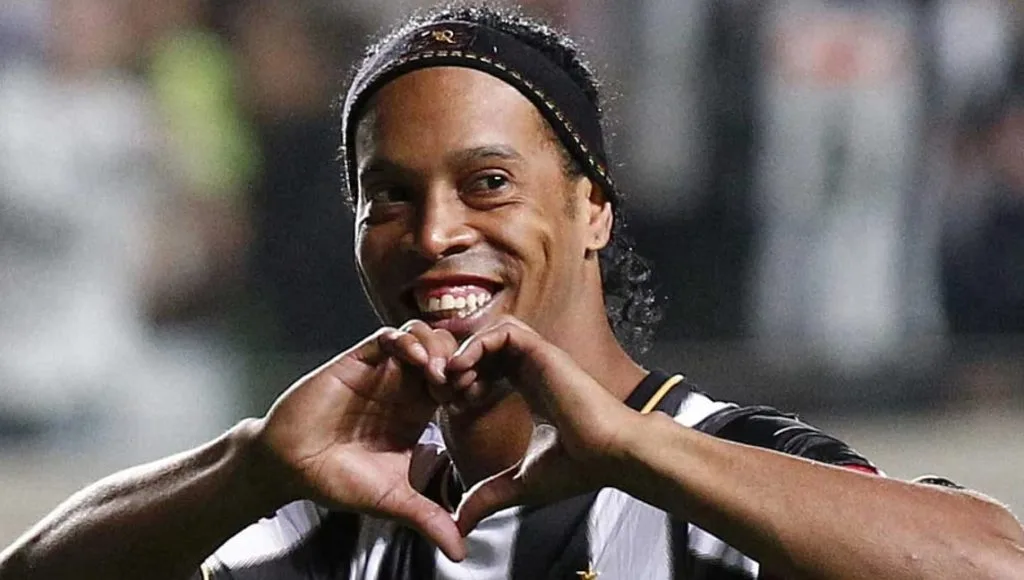 ronaldinho teeth in 2015