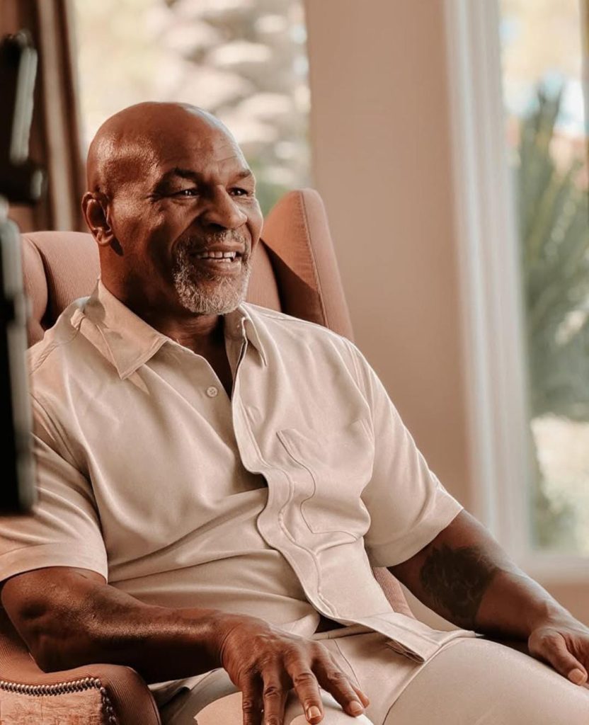 mike tyson teeth in 2025