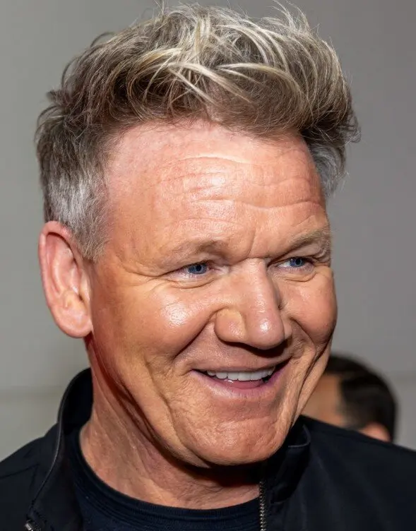 gordon ramsay denti nel 2023
