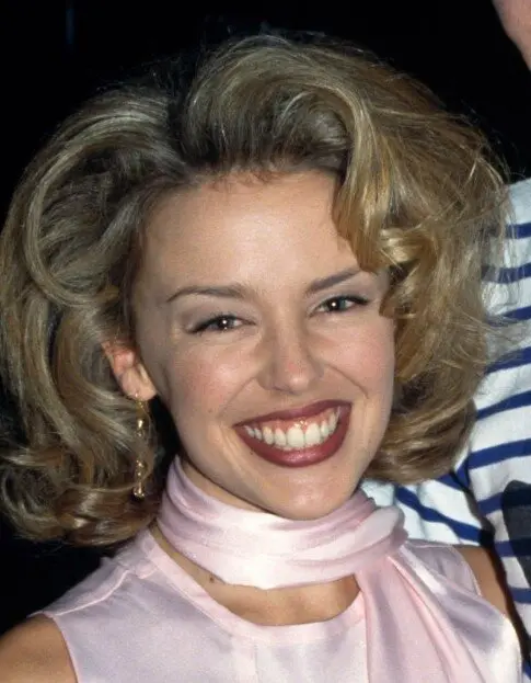 dents de kylie minogue en 1994