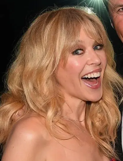 dents de kylie minogue en 2017