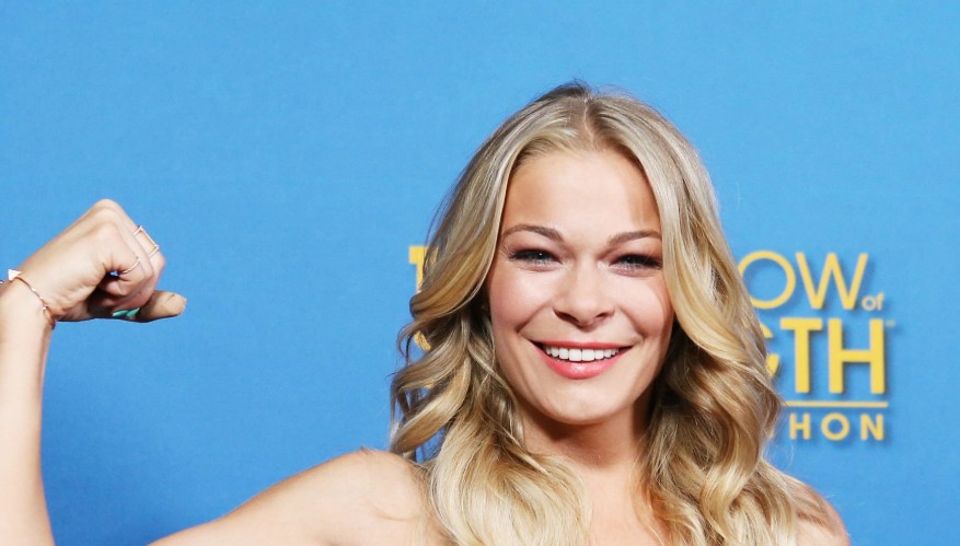leann rimes teeth in 2014