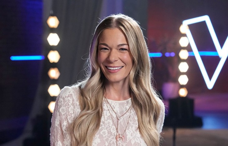 leann rimes teeth in 2025