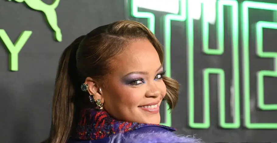 denti di rihanna nel 2025