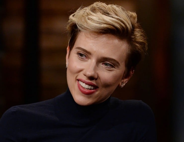 dents de scarlett johansson en 2017