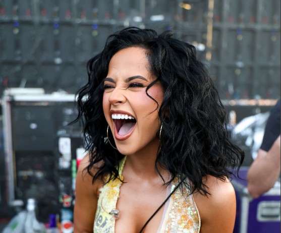 becky g teeth