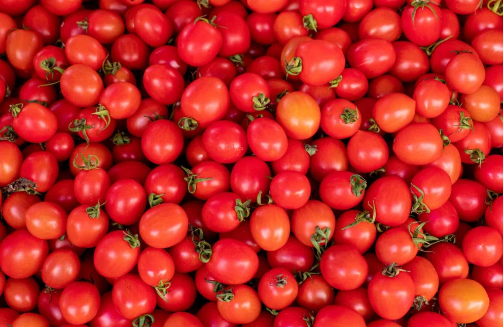 How Acidic Are Tomatoes for Teeth