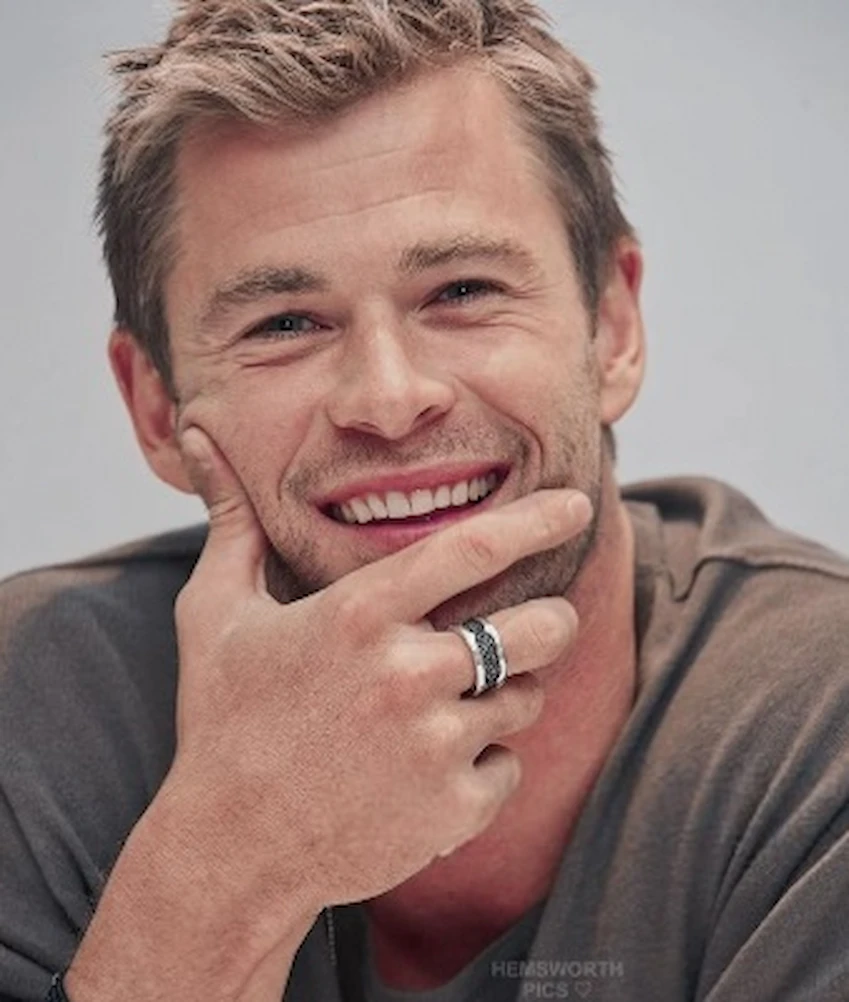 chris hemsworth 2015