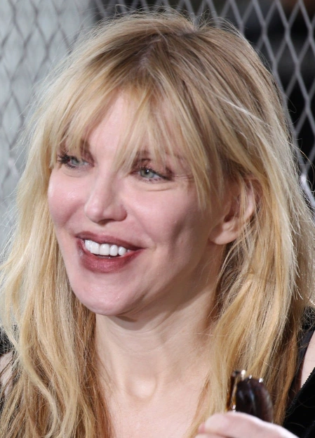 courtney love teeth in 2016
