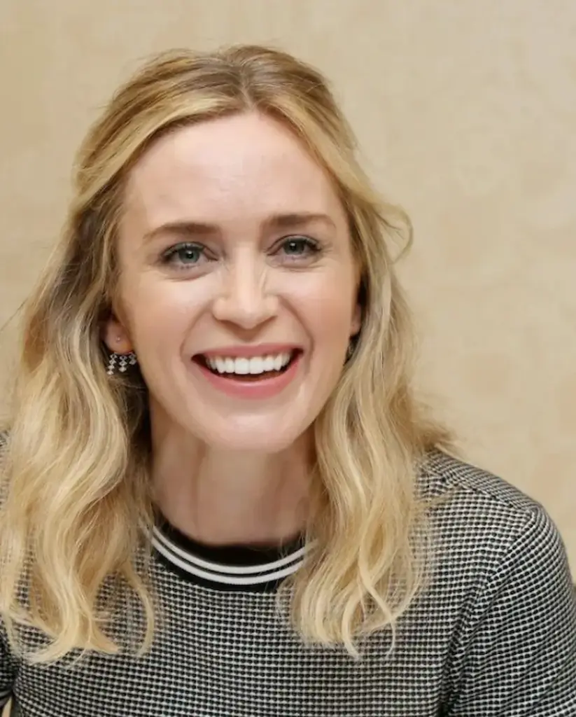 emily blunt teeth 2025s
