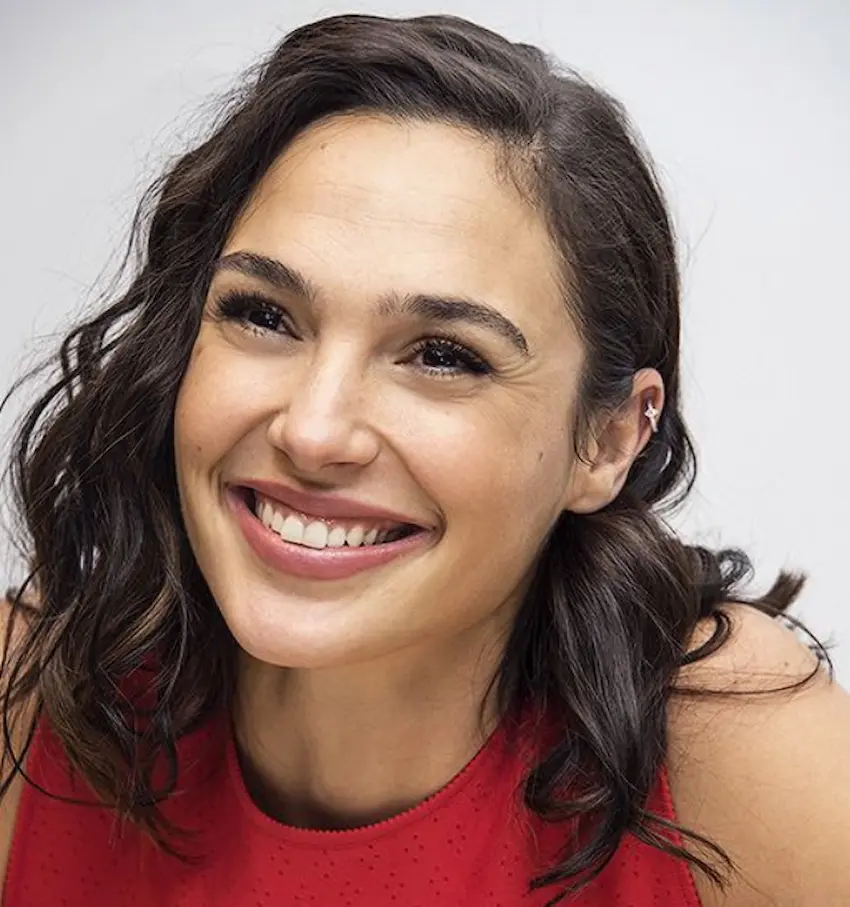 gal gadot teeth 2015s