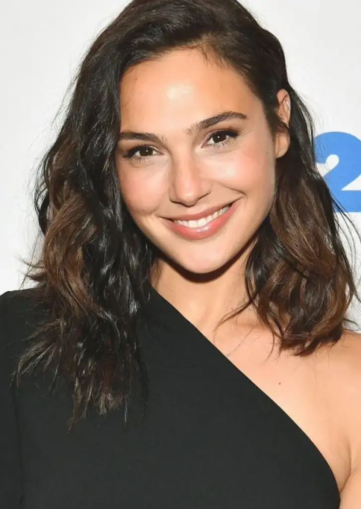 gal gadot teeth 2025s