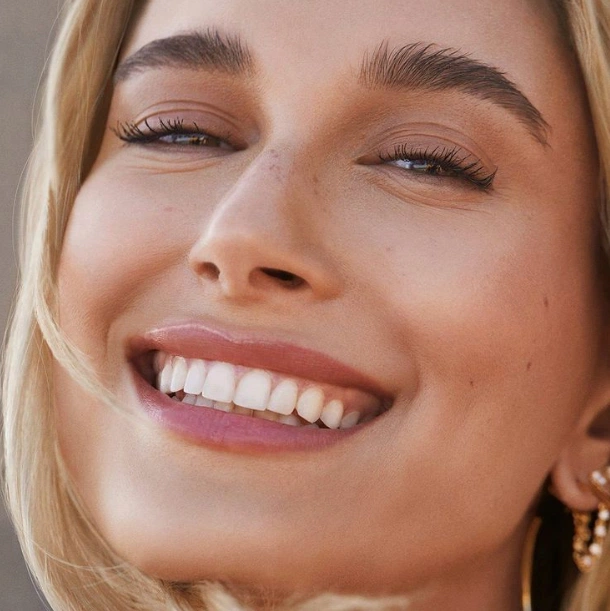 hailey bieber teeth in 2012