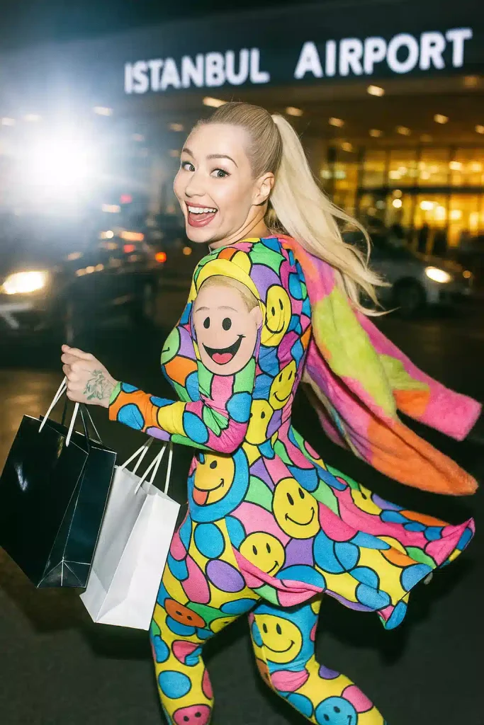 iggy azalea en el aeropuerto de estambul