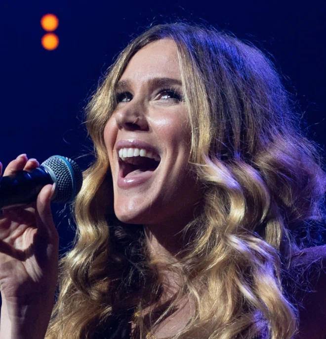 joss stone teeth in 2025