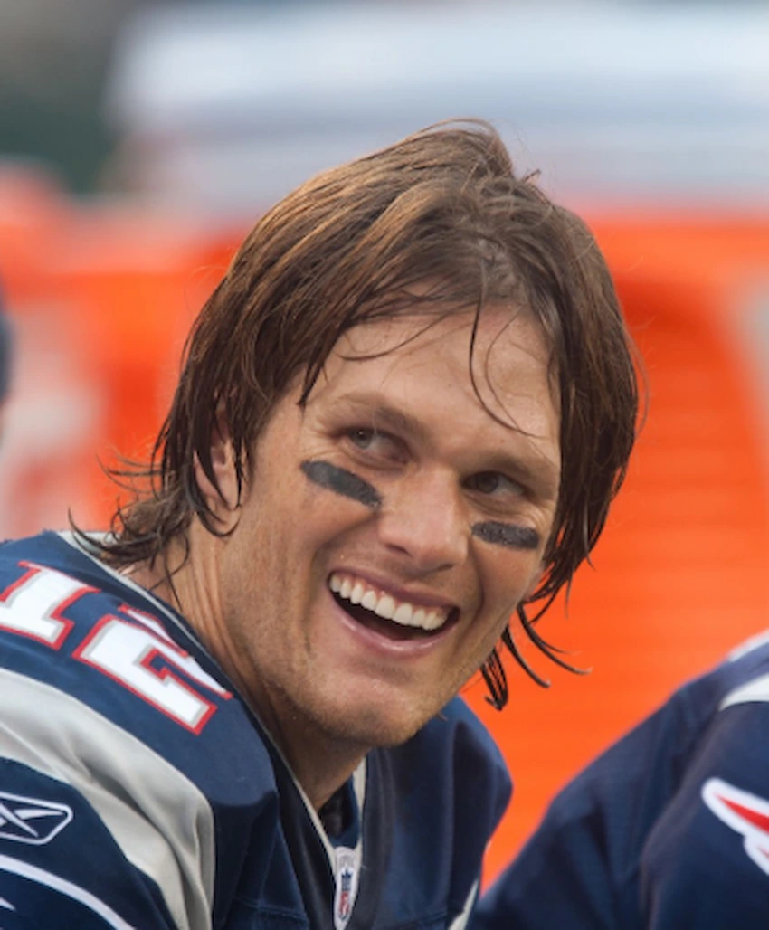 tom brady teeth 2010