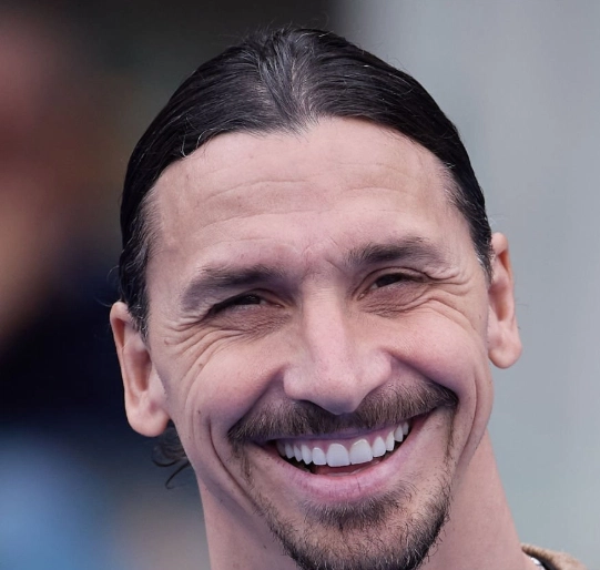 dientes de zlatan ibrahimovic en 2025
