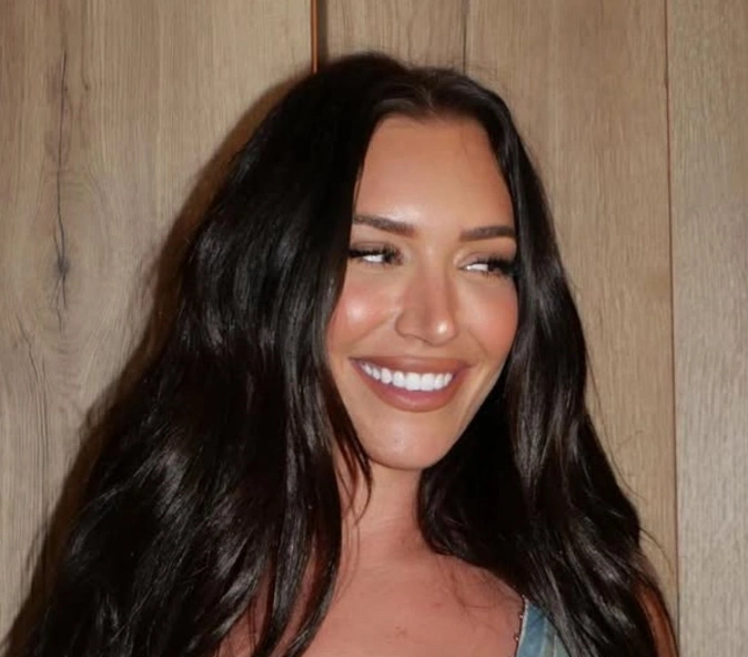 anastasia karanikolaou sorridente