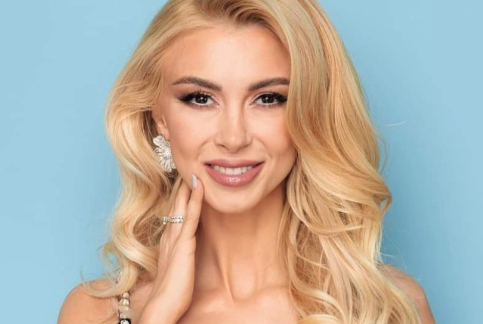 andreea bălan dientes en 2020