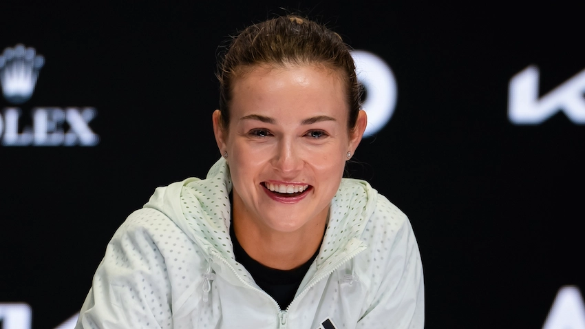 anna kalinskaya teeth before after