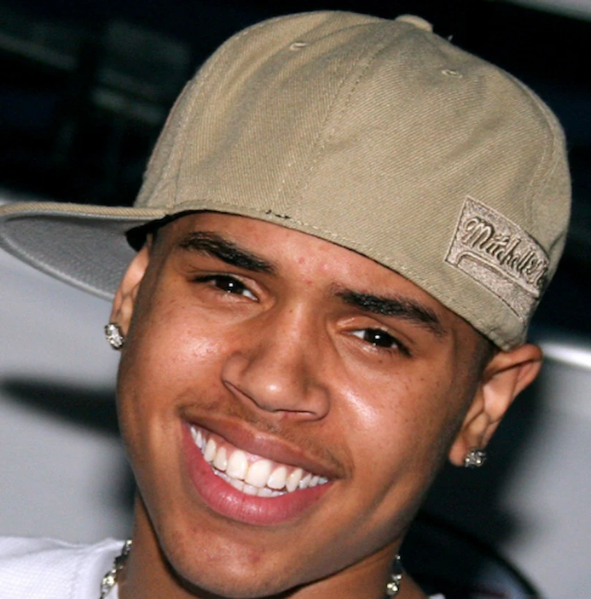 chris brown teeth 2005
