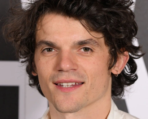 edward bluemel en 2023
