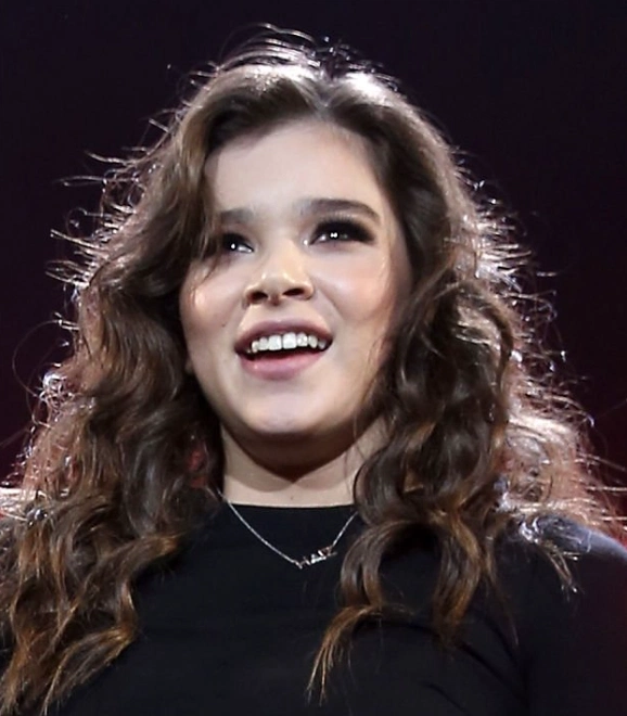 hailee steinfeld zÀhne im jahr 2015