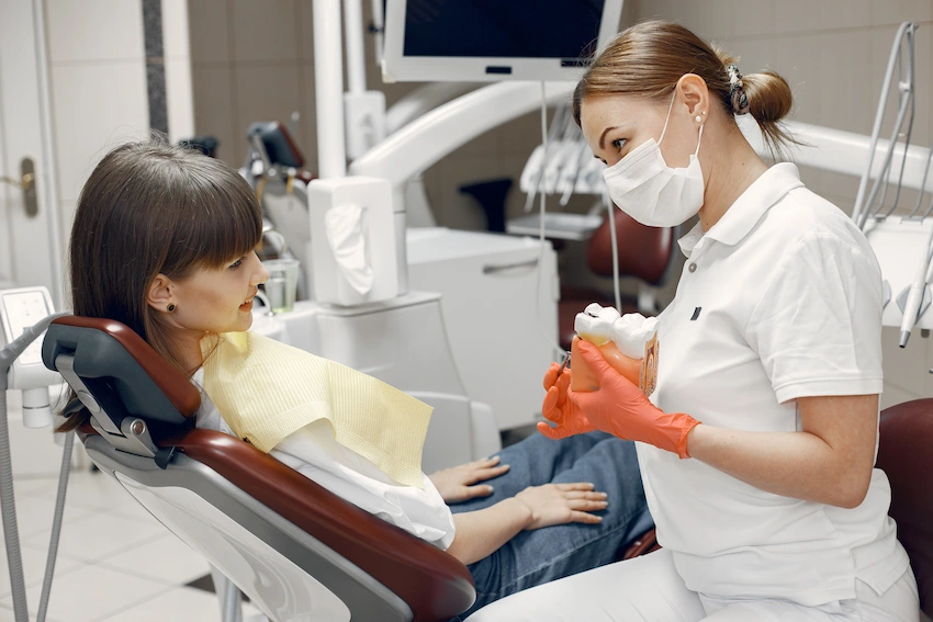 se evită îngrijirea dentară în timpul sarcinii
