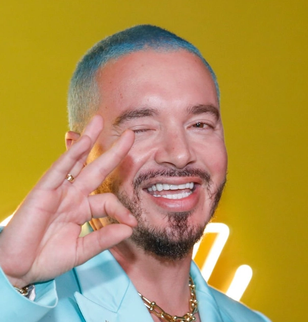 j balvin teeth in 2022