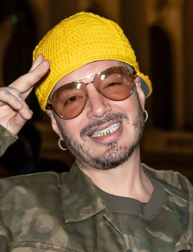 j balvin teeth