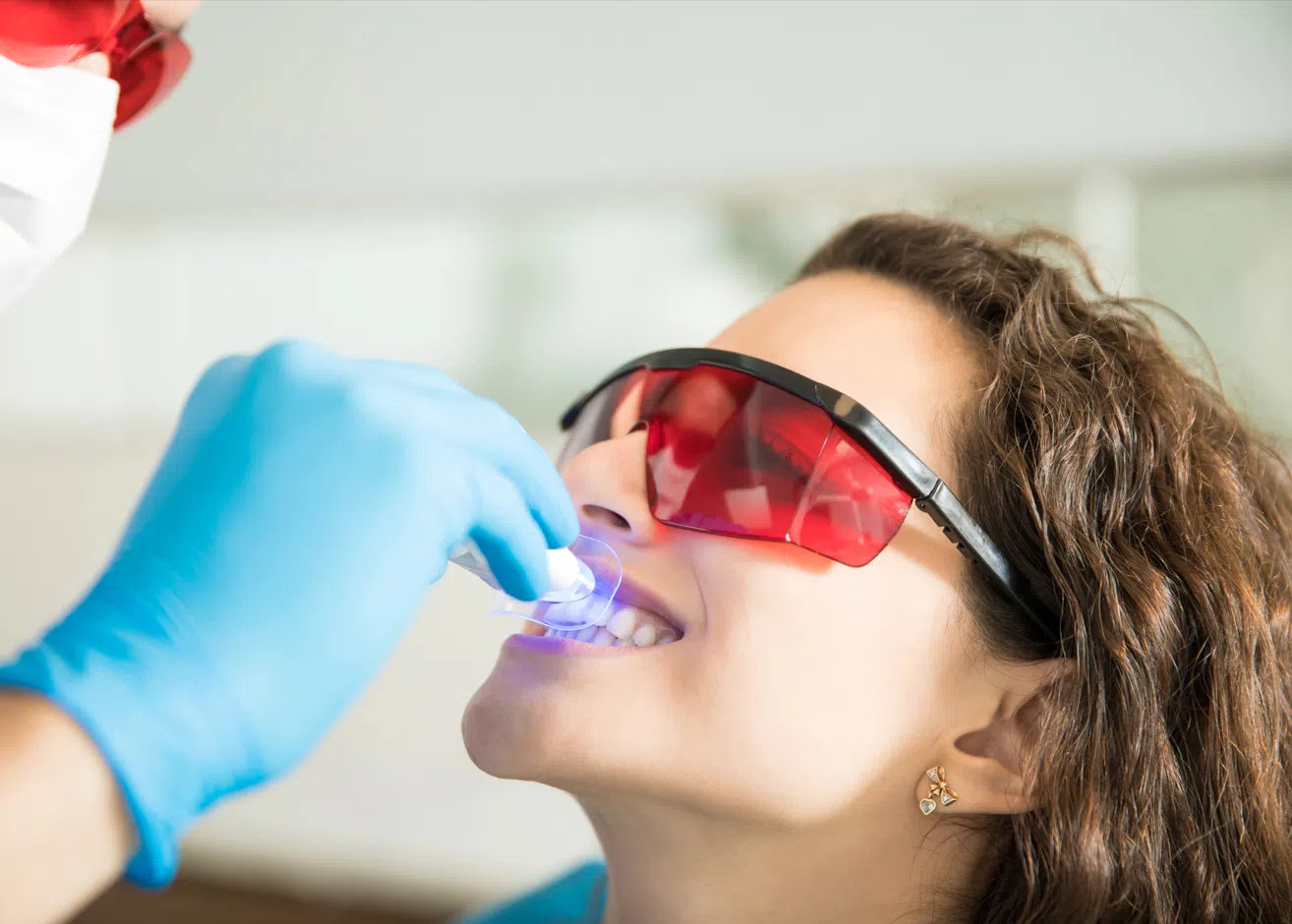 laser teeth whitening treatment