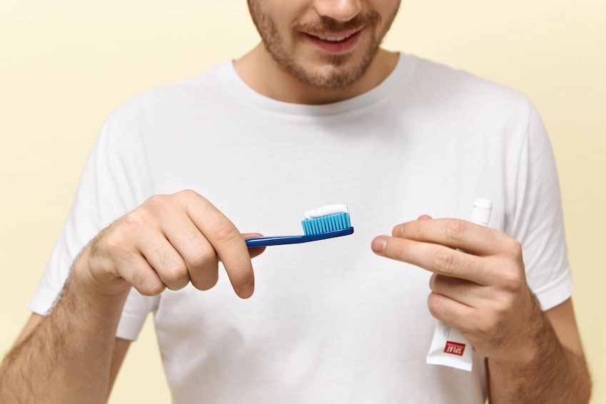 morning vs night tooth brushing key differences