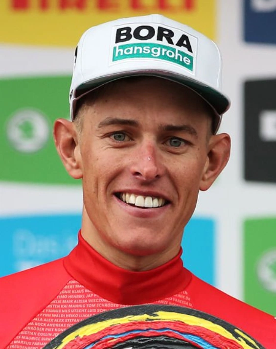 dents de nils politt en 2021