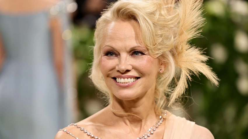 pamela anderson iconic smile