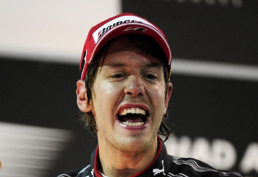 denti di sebastian vettel 2010