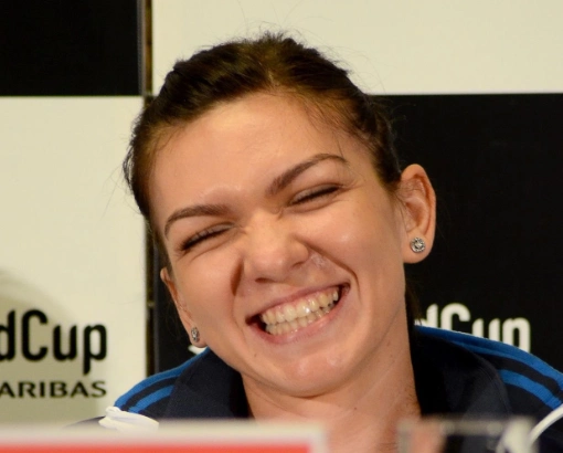 simona halep teeth in 2018