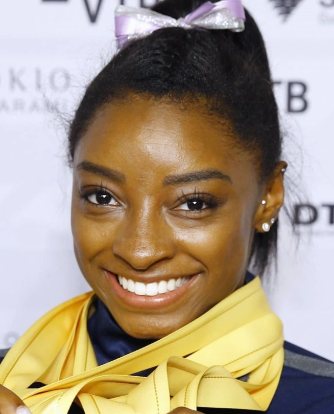 simone biles teeth 2019