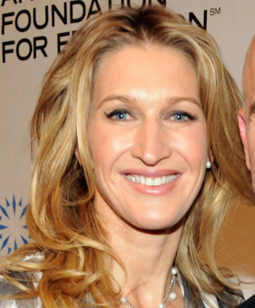 dientes de steffi graf 2010