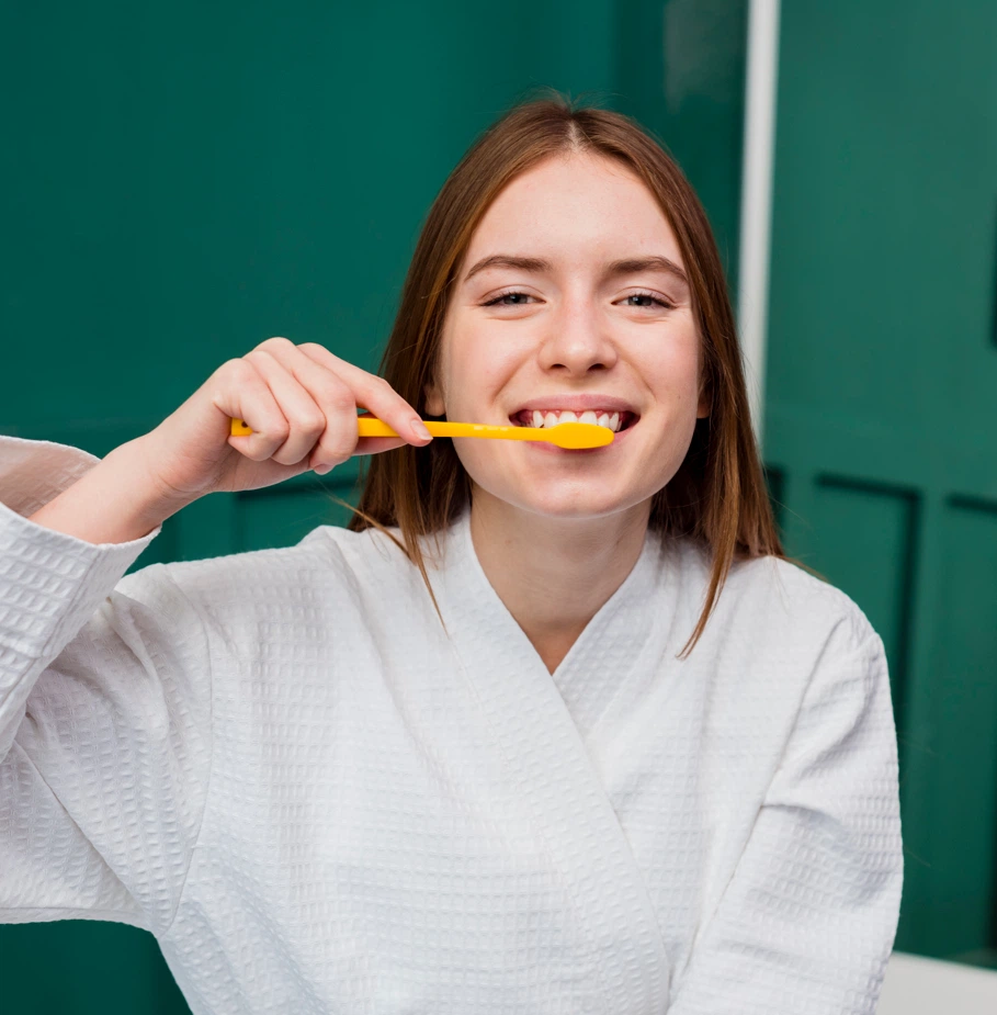 cepillado de dientes antes del desayuno