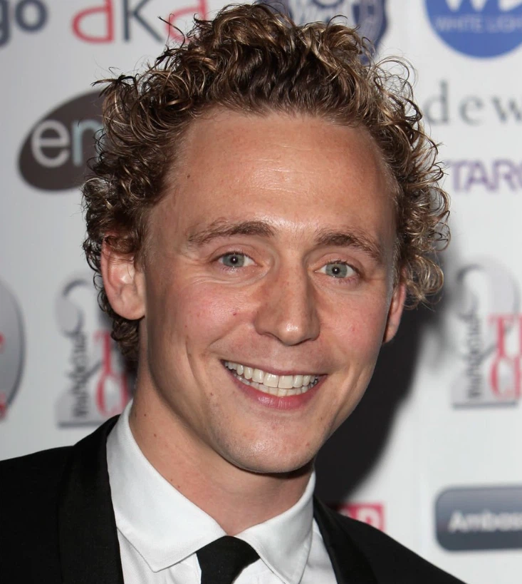 tom hiddleston teeth in 2009
