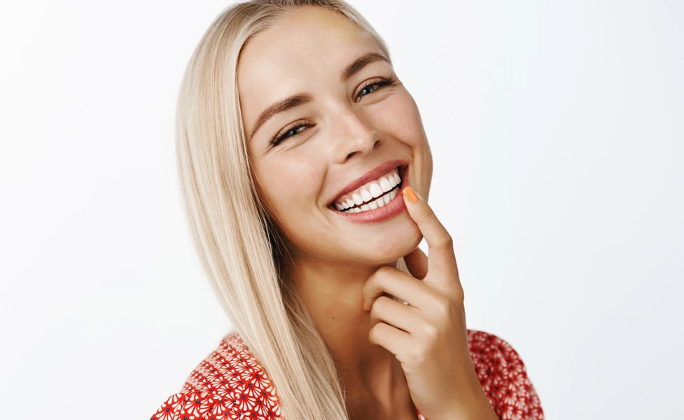 6 easy ways to keep your favorite drinks from staining your teeth