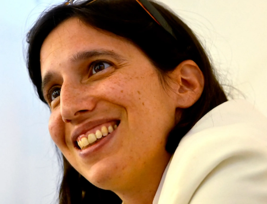 elly schlein teeth 2015
