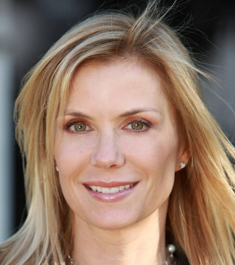 katherine kelly teeth in 2008