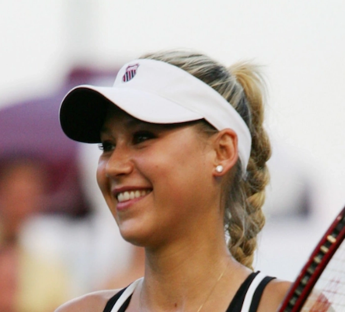 Anna Kournikova's Teeth in 2015