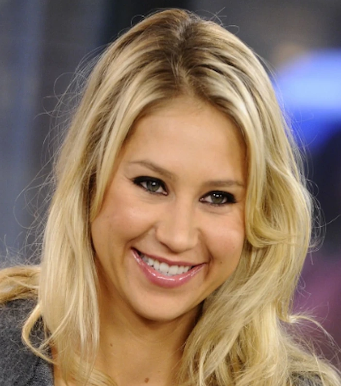 Anna Kournikova's Teeth in the 2010s