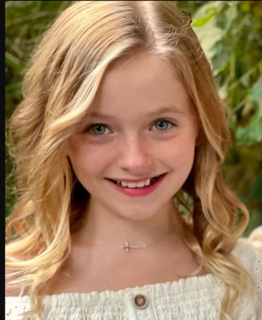 ellа toone teeth 2000