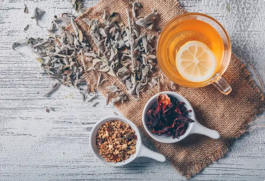 الشاي العشبي للأسنان