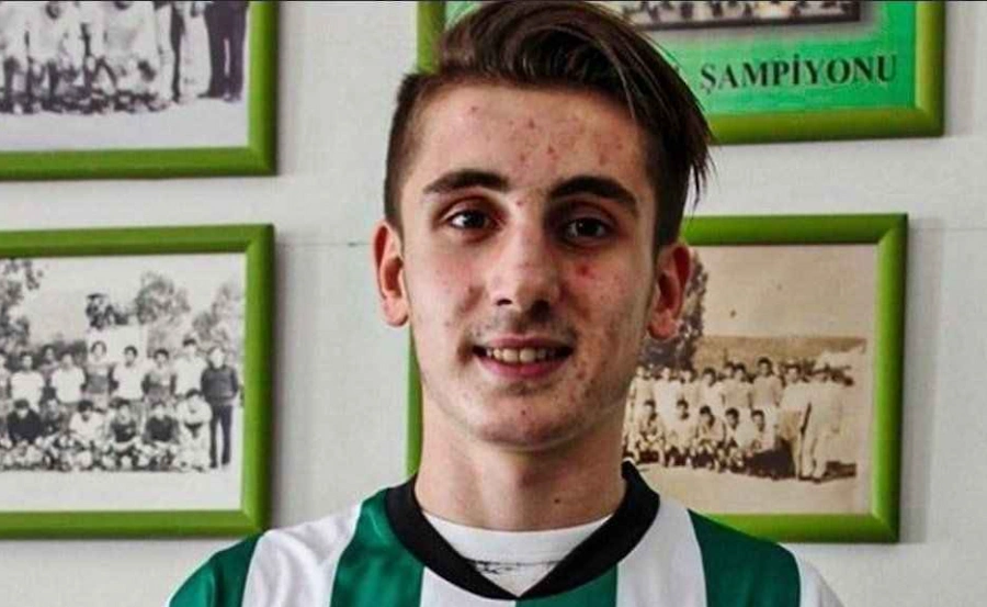 kerem aktürkoğlu teeth 2010