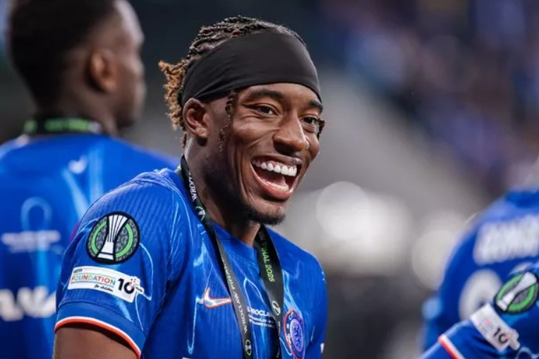 lesión de madueke en 2025