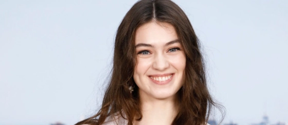 anamaria-vartolomei-teeth-in-2019